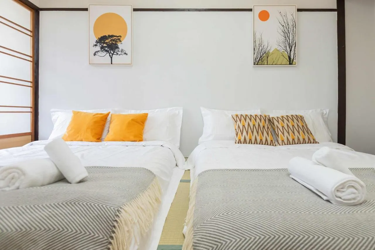 Orenge Hotel Apartment Ósaka