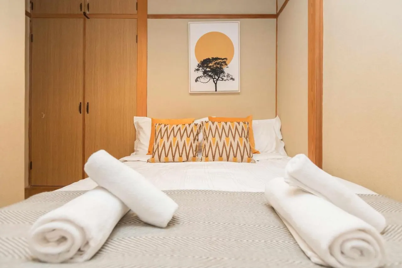 Orenge Hotel Apartment Ósaka
