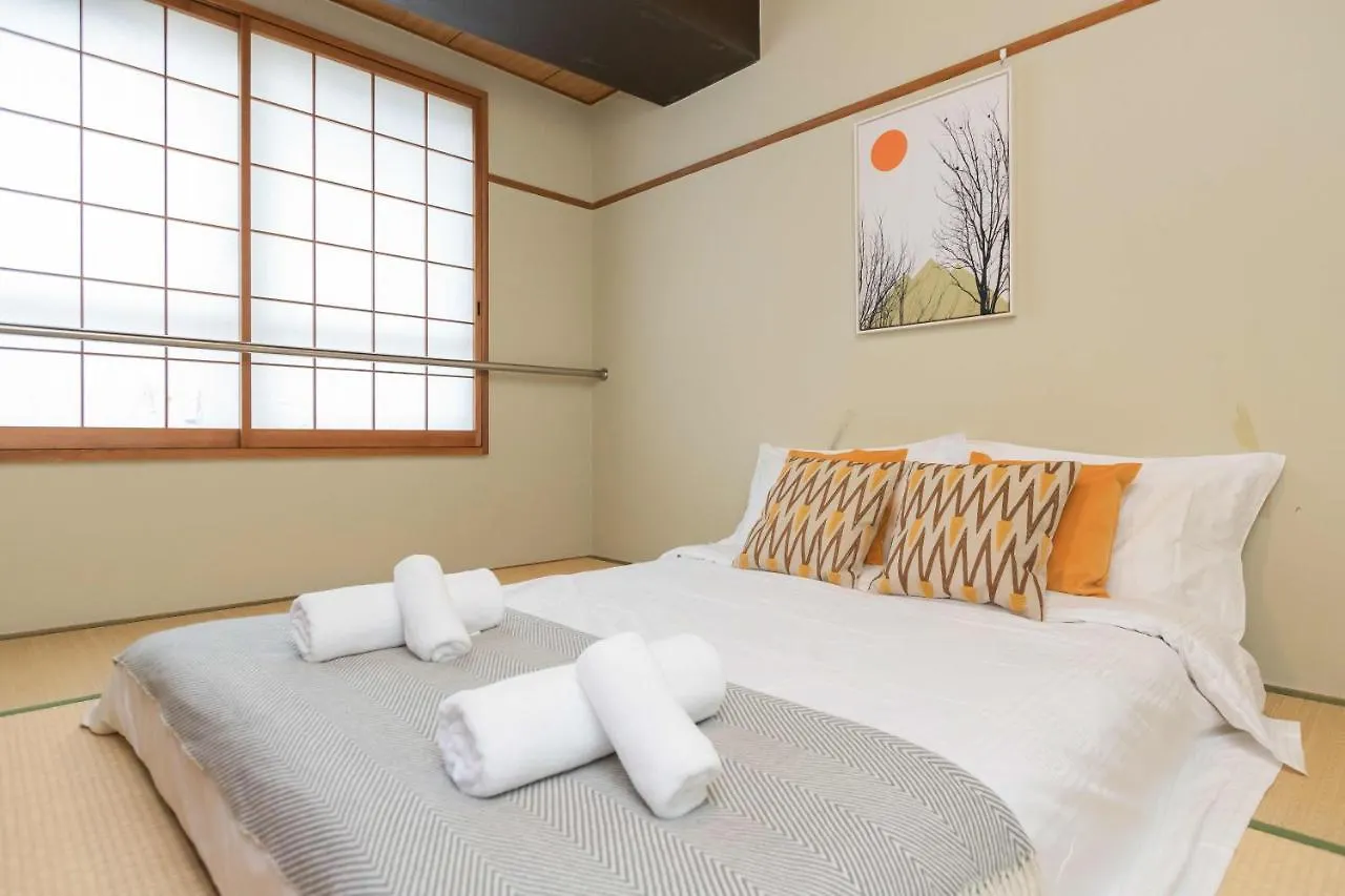 Orenge Hotel Apartment Ósaka