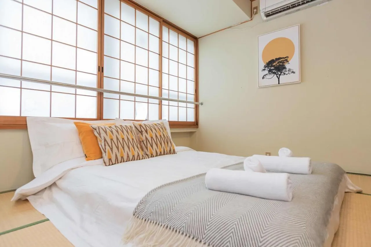 Orenge Hotel Apartment Ósaka