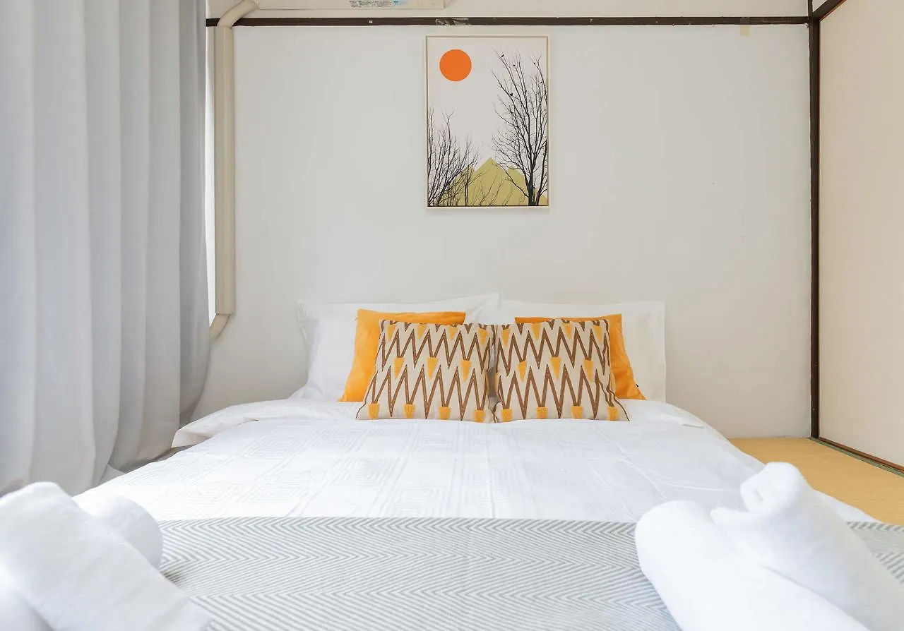 Orenge Hotel Apartment Ósaka