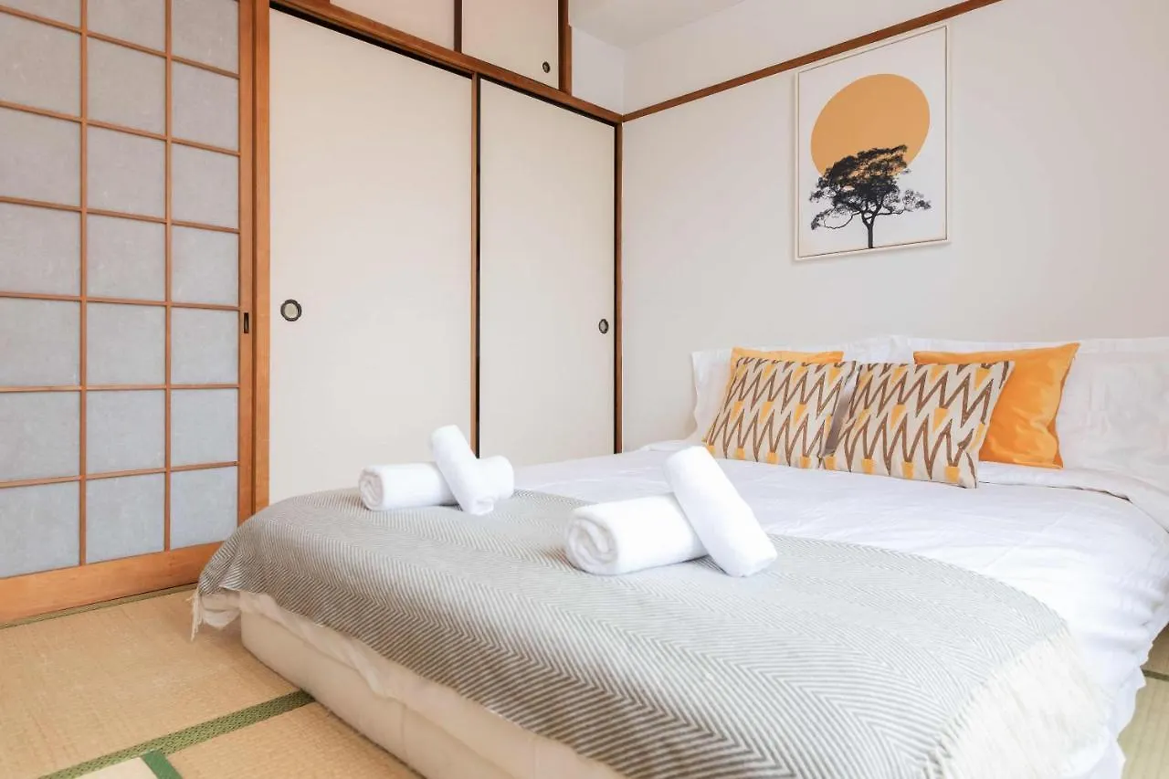 Orenge Hotel Apartment Osaka